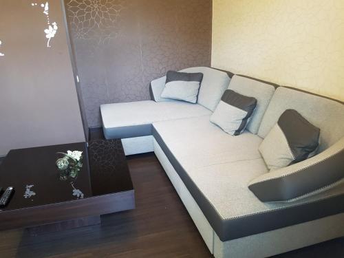 Apartment On Hanrapetutyan 71