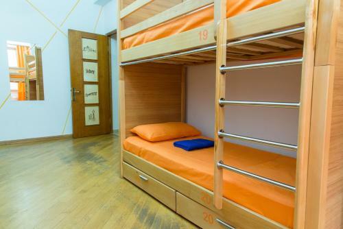 Umba Hostel & Tours