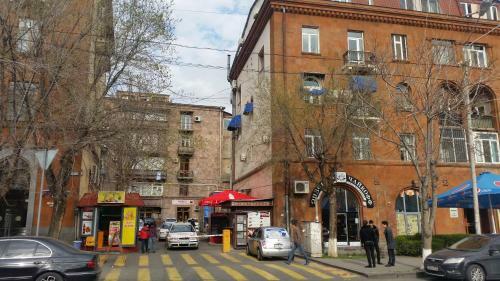 Hostal Karson Guest House And Tours