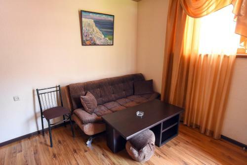 Hotel Golden Eagle