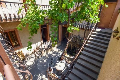 Hotel Golden Eagle