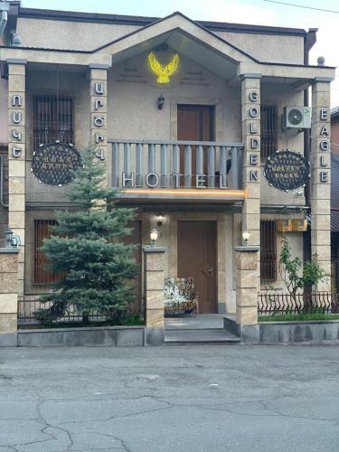 Hotel Golden Eagle