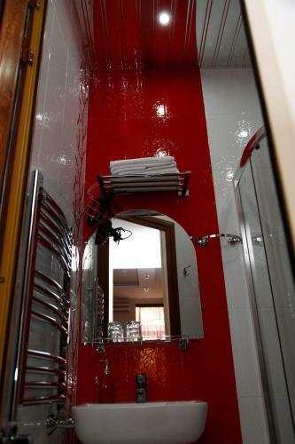 Hostal Azoyan Guest House