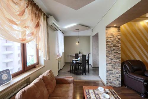 Luxury Apartments In Center