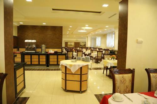 Hotel Royal Plaza