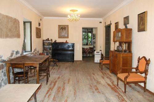 Bed & Breakfast Master's House Dayan