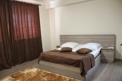 Aparthotel Cross Apartments And Tours