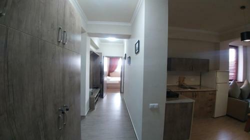 Aparthotel Cross Apartments And Tours