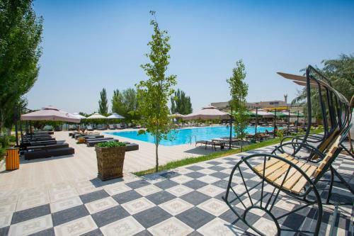 Aparthotel Cross Apartments And Tours