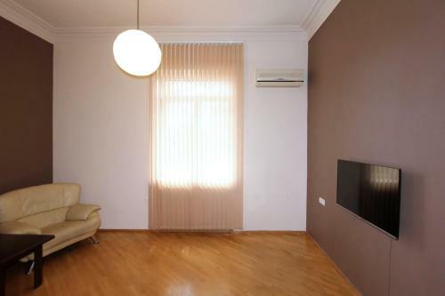 Swan Lake Apartment