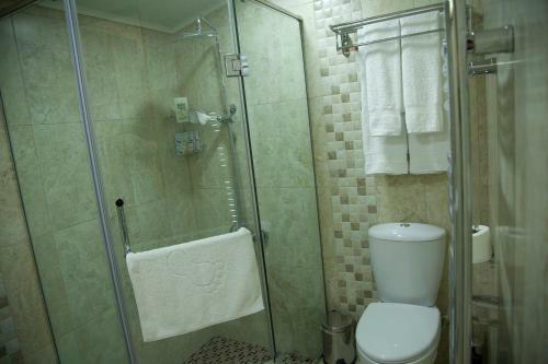 Hin Yerevantsi Hotel