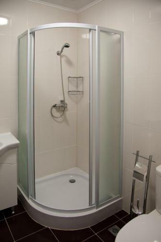 Hin Yerevantsi Hotel