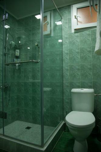 Hin Yerevantsi Hotel
