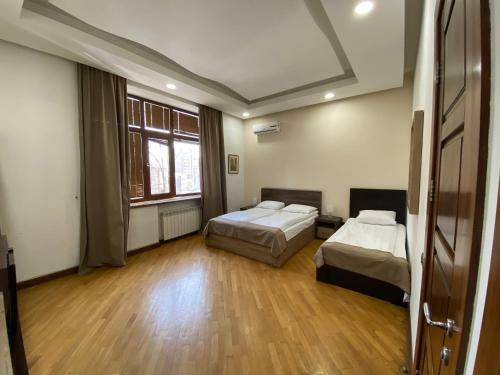 City Hotel By Picnic