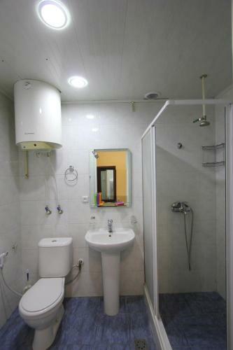 Apartment Near Ani Plaza Hotel