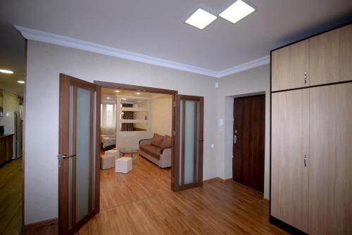Apartment Tumanyan Street 31 And Tours