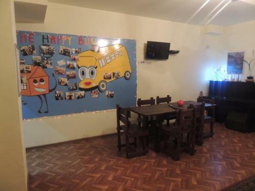 Republic Square Hostel And Tours
