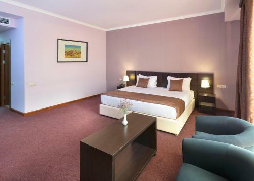 Hotel Ani Central Inn
