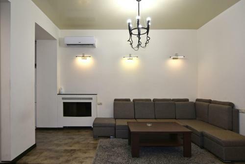 Freedom Apartment On Nalbandyan Street