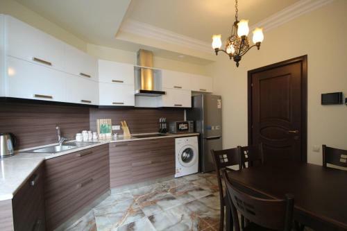 Luxe Apartment At North Avenue