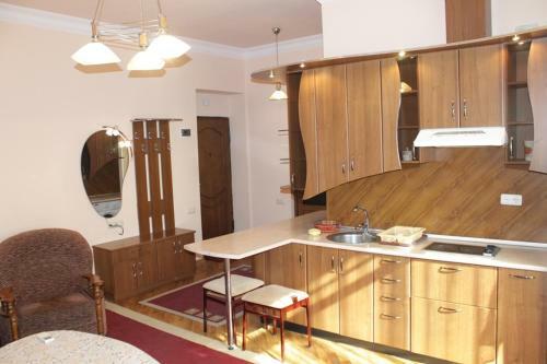 Suite Apartament At Nalbandyan