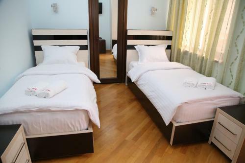 Hotel For You