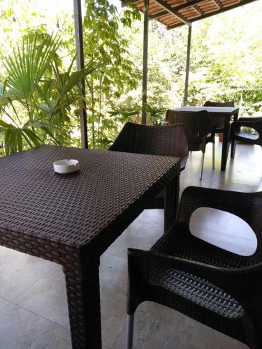 Hostal Riverside Guest House