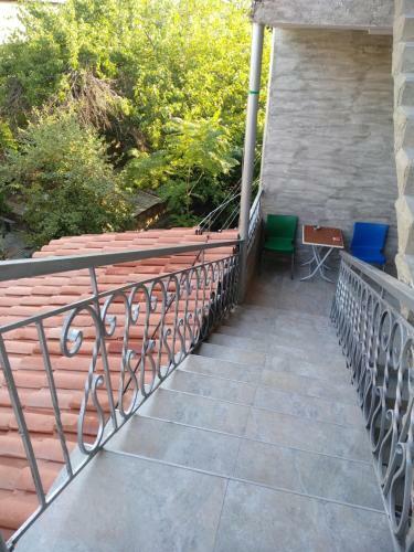 Hostal Riverside Guest House