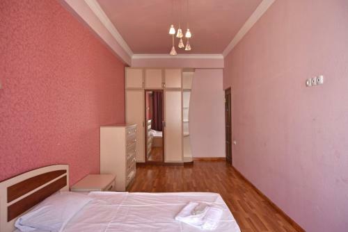 Freedom Apartments On Yekmalyan Str