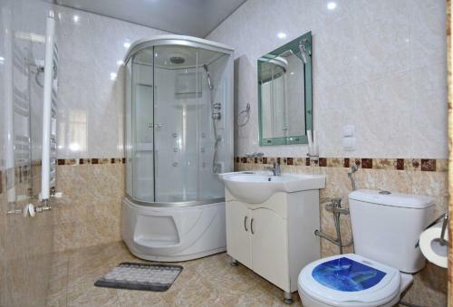 Freedom Apartments On Yekmalyan Str