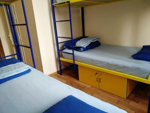 Shat Lav Hostel