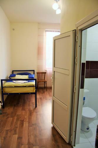 Shat Lav Hostel