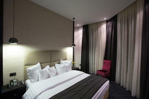 North Avenue Hotel