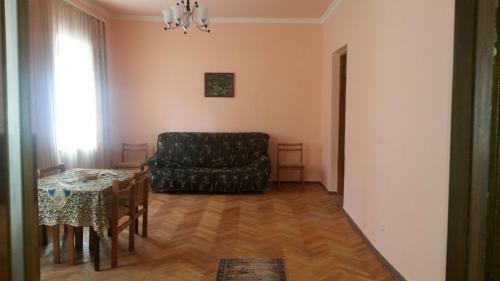 Apartamento Big House Small Price