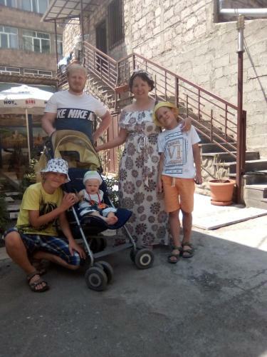 Hostal Komitas Avenue Guest House