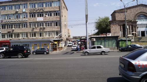 Hostal Komitas Avenue Guest House