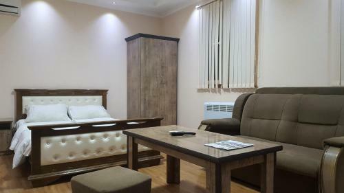 Friendship Hostel & Tours