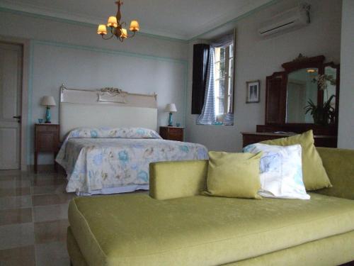 Hotel Estancia La Alameda