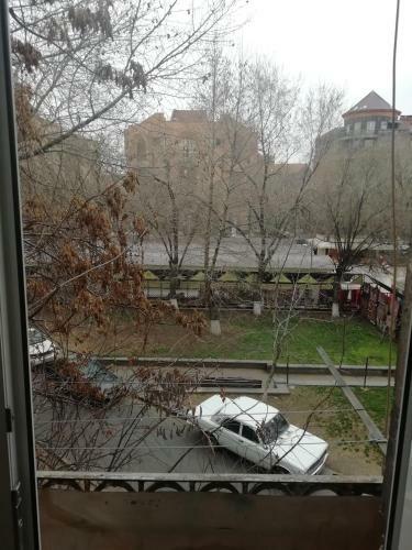 Apartamento Kvartira V Tsentre Goroda