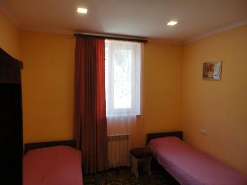 Hostal Like Home Guesthouse
