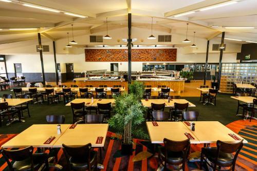 Hotel Kings Canyon Resort