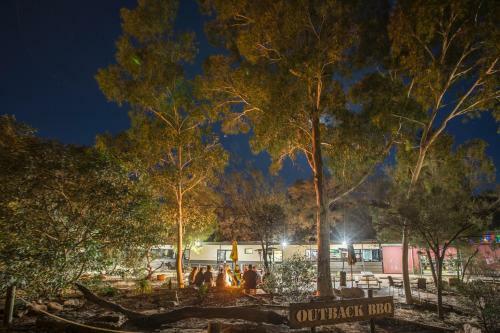 Hotel Kings Canyon Resort