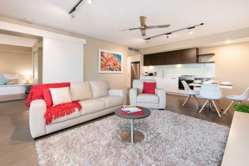 Aparthotel Darwin Waterfront Luxury Suites