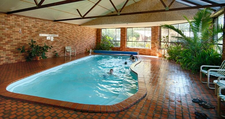 Motel Pinnacle Holiday Lodge