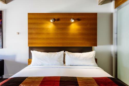 The Henry Jones Art Hotel