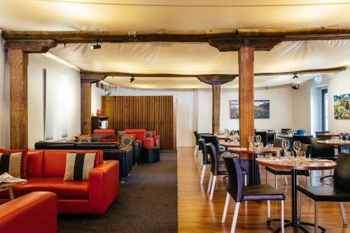 The Henry Jones Art Hotel