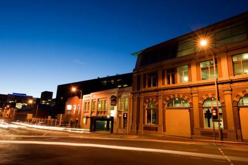 Aparthotel The Old Woolstore Apartment Hotel