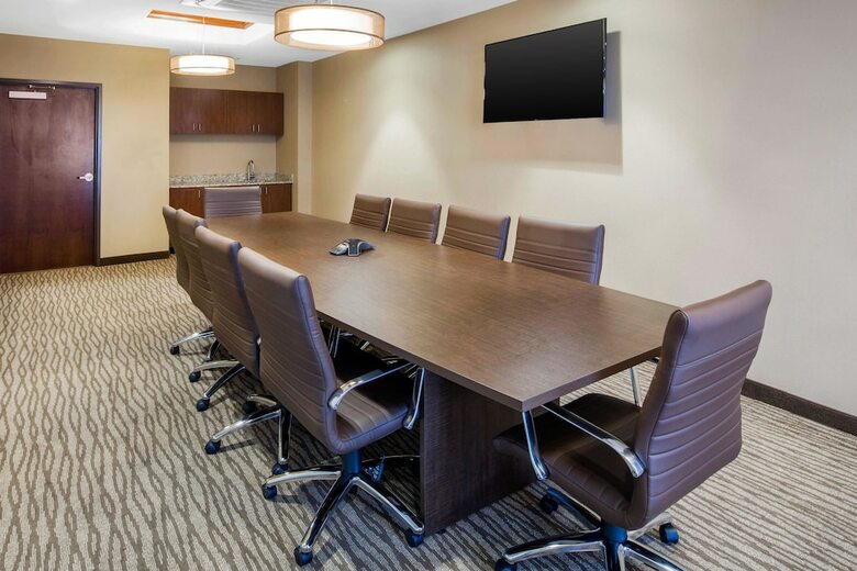 Hotel Comfort Inn & Suites
