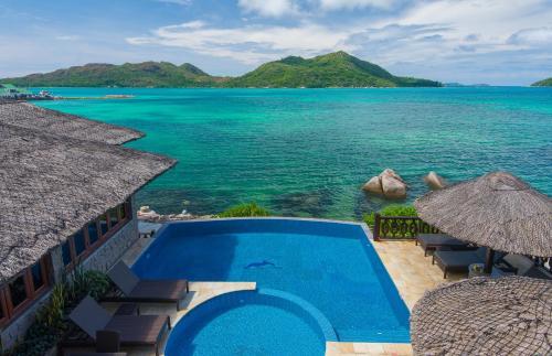 Le Grand Bleu Villas