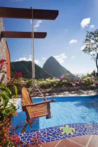 Hotel Ladera Resort
